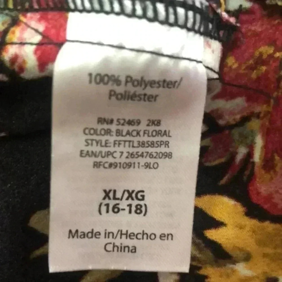 Time and tru plus size top/blouse‎ XL 16-18 black with floral - Picture 5 of 7